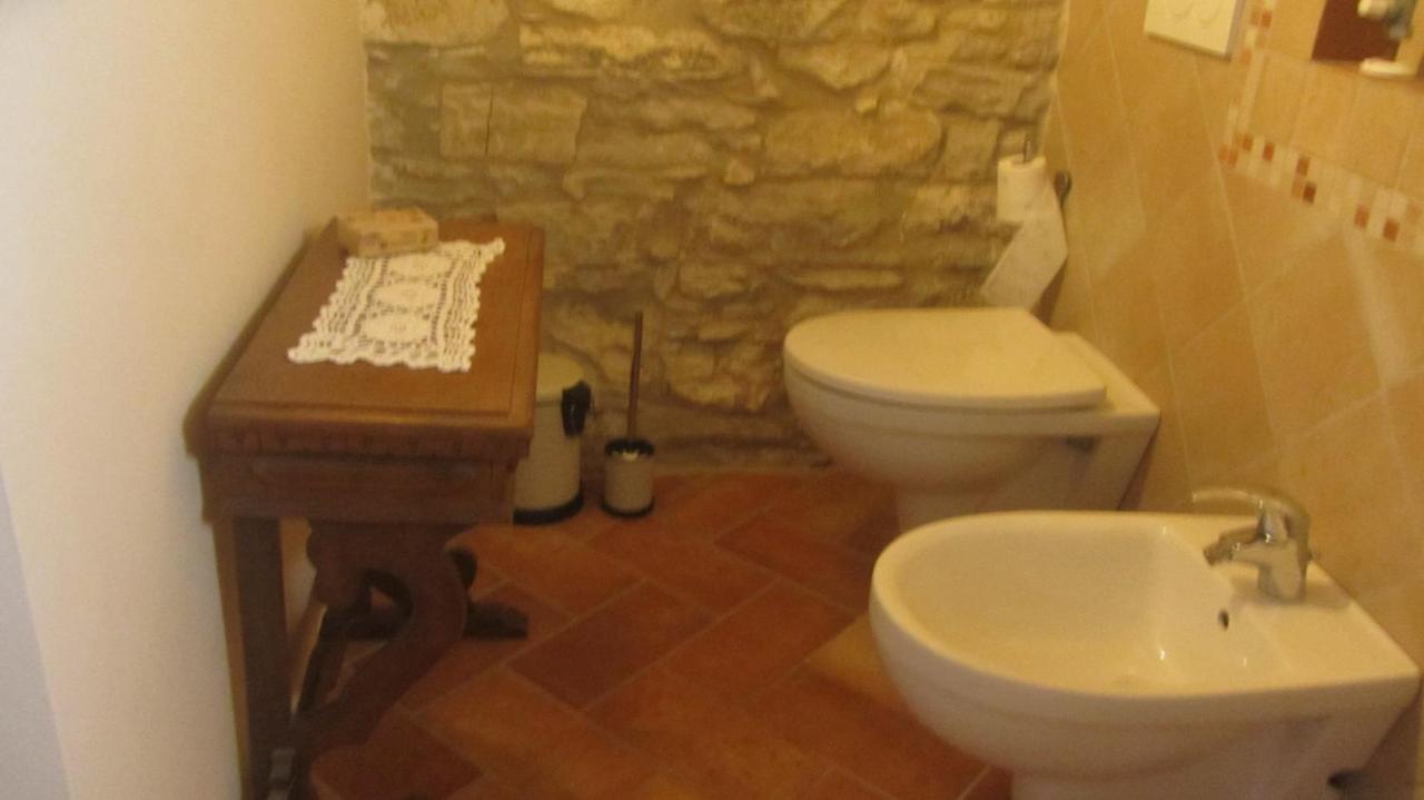 Отель Casale Le Fontanelle Monte Grimano Terme Экстерьер фото