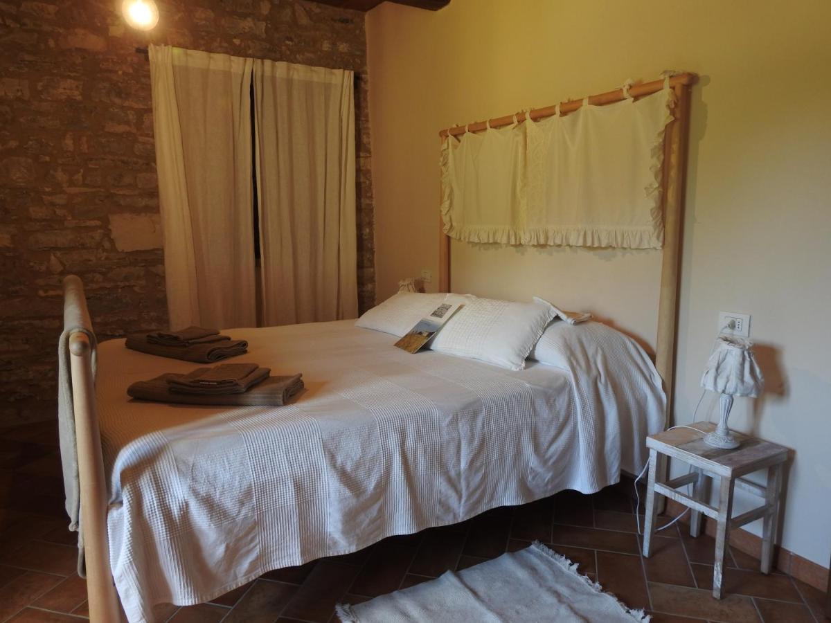 Отель Casale Le Fontanelle Monte Grimano Terme Экстерьер фото